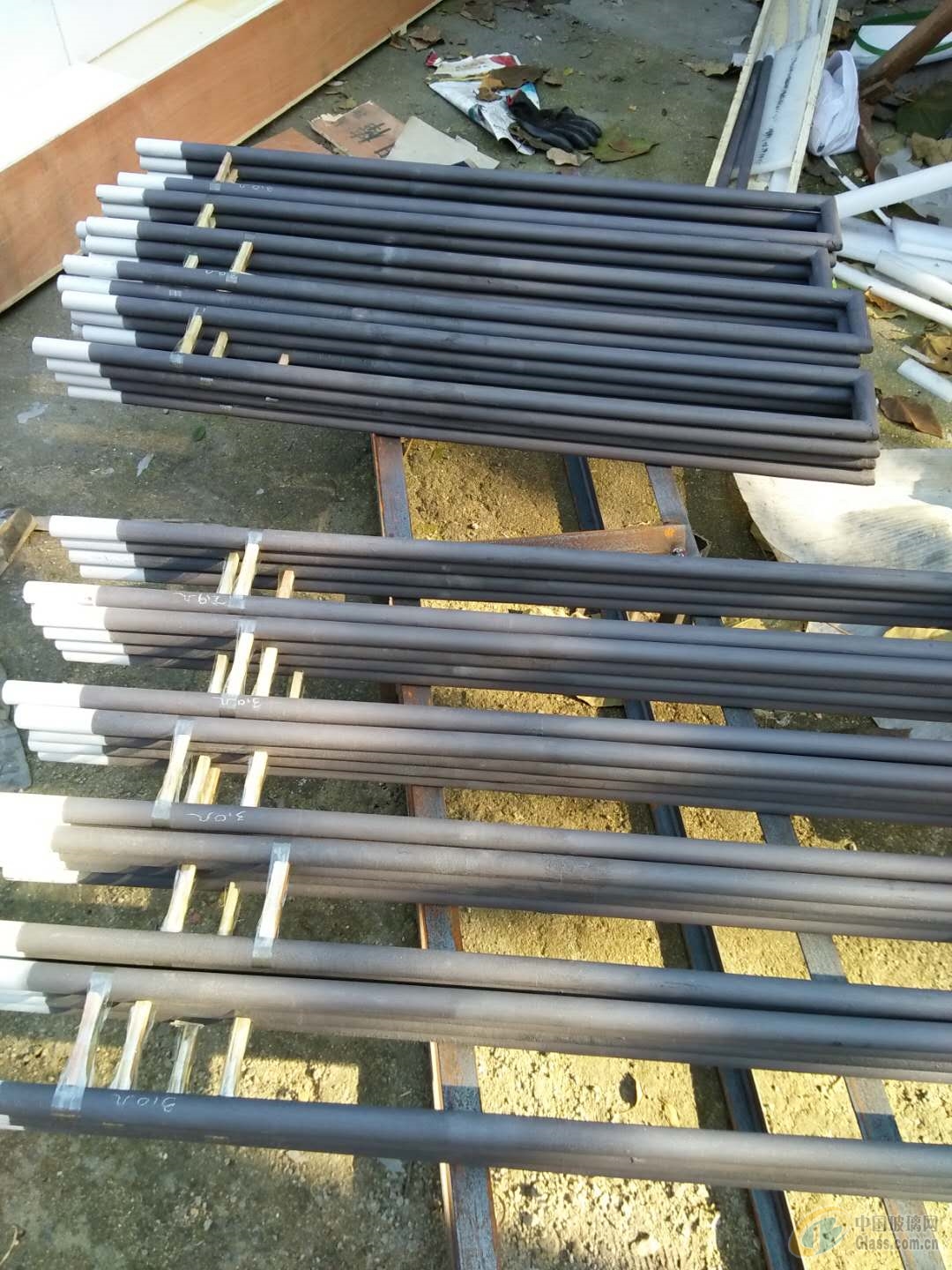 【登封市創(chuàng)威碳化物制品】-硅碳棒,硅鉬棒,鎢鉬制品,鉬電極,熱電偶保護(hù)管